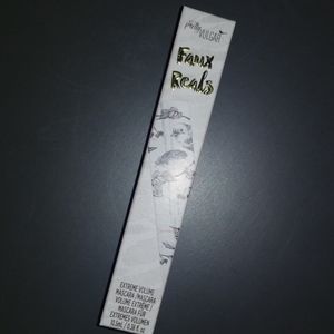 Faux reals pretty vulgar mascara